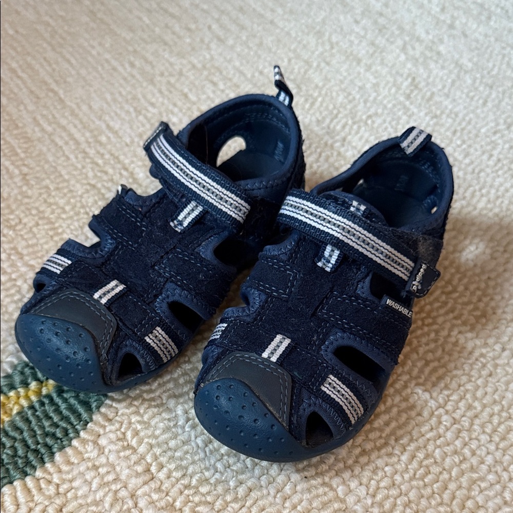 EEUC PEDIPED SAHARA FLEX SANDALS!!